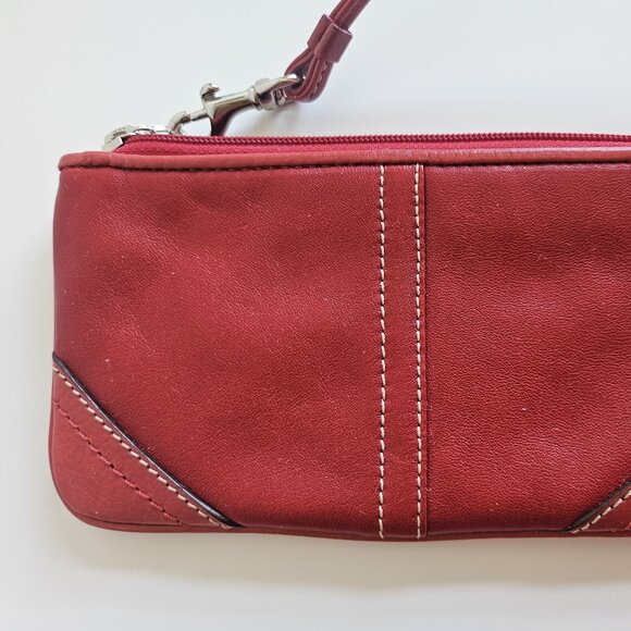 COACH Zip Wristlet Wallet - RED Leather - Picture 5 of 5